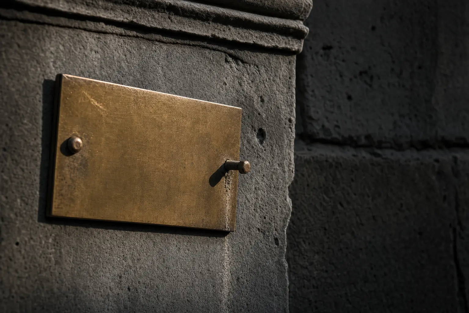Your domain name: choosing well, never losing it